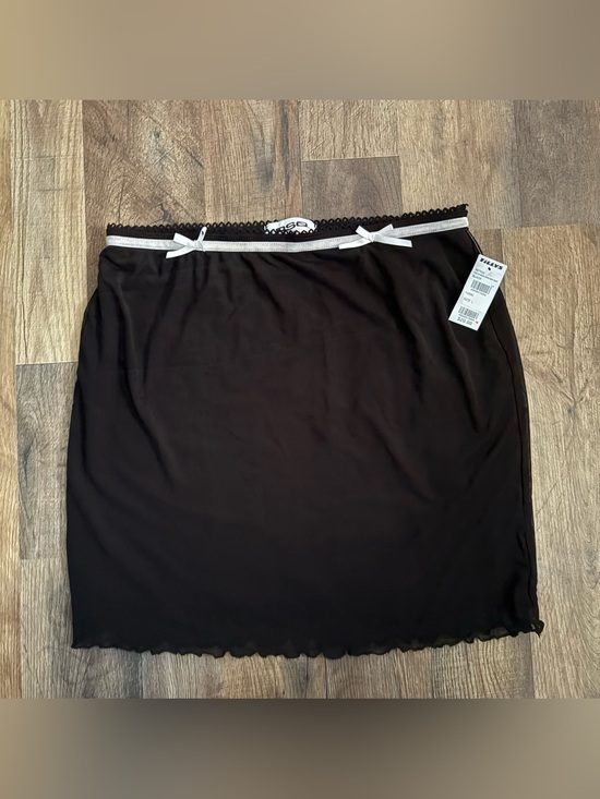 RSQ Dresses & Skirts - RSQ Black Mesh Mini Skirt w/ Trim and White Bow Accents, Ruffle Hem, Large, NWT